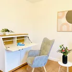 Kreativer Rueckzugsort In Der Burgenstadt Lejlighed *