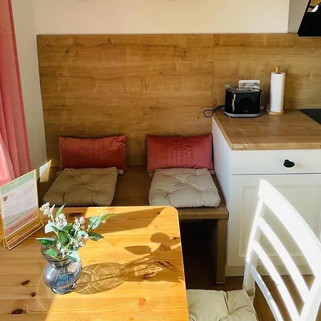 Kreativer Rückzugsort In Der Burgenstadt Apartment *