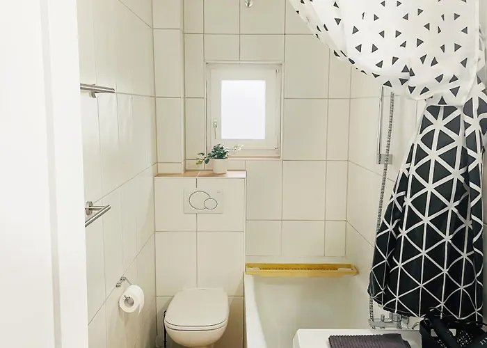 Kreativer Rueckzugsort In Der Burgenstadt Apartman